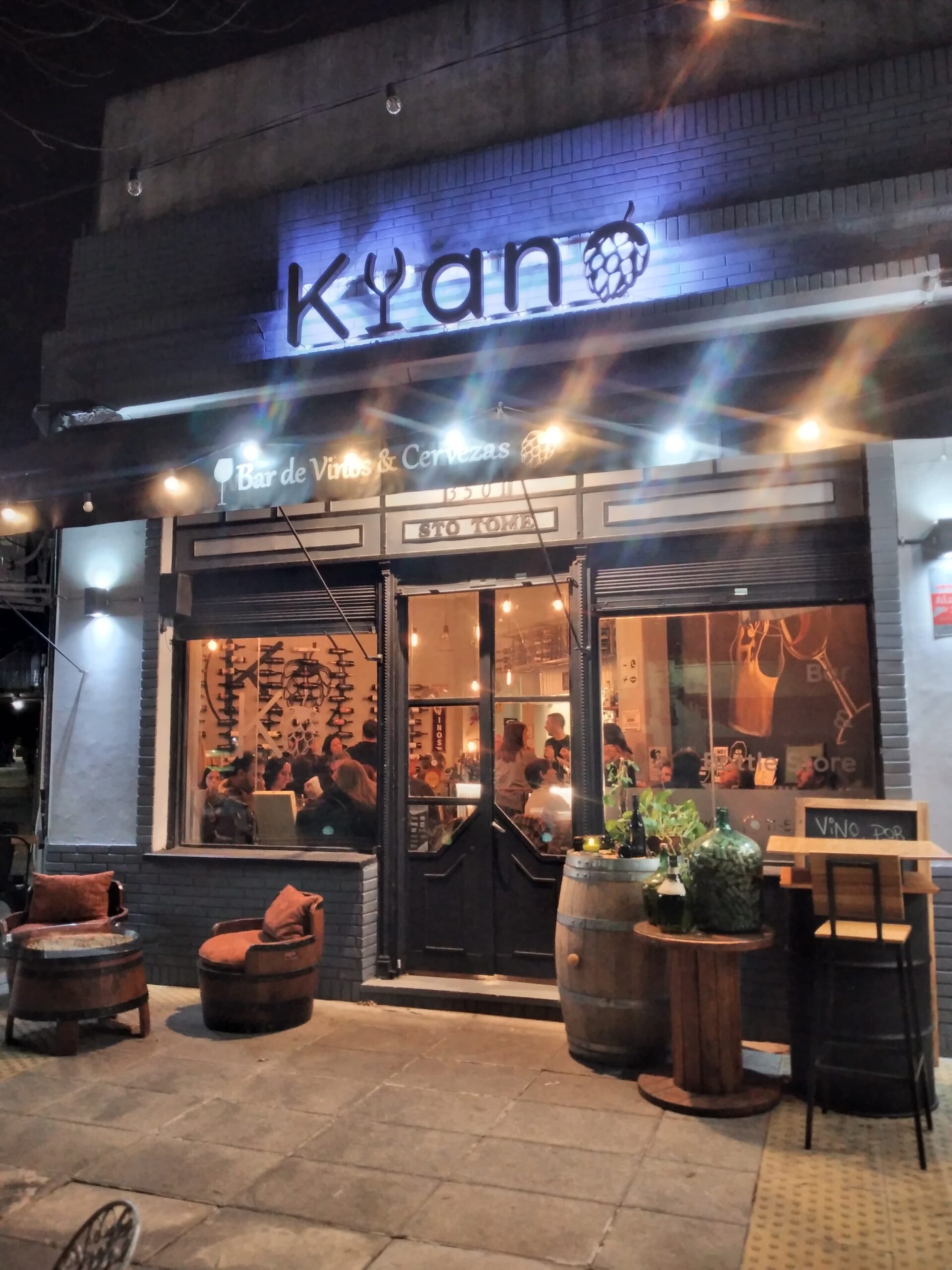 KIANO Bar de Vinos