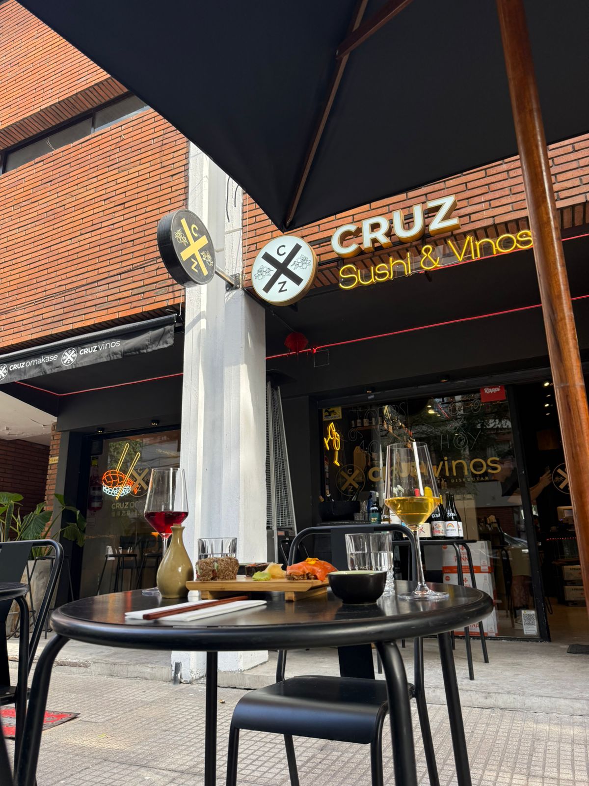 CRUZ VINOS